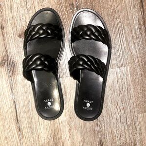 Women’s black sandals brand new never worn